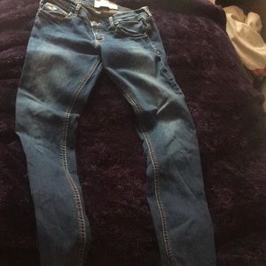Hollister jeans size 5r w27 L31